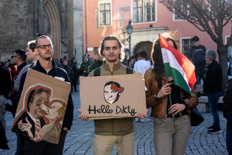 8 April 2026, Hungary, Sopron. A Fidesz election rally at which Prime Minister Viktor Orbán spoke. Supporters of the rival TISZA party turned up at most Fidesz events, displaying slogans against Viktor Orbán.