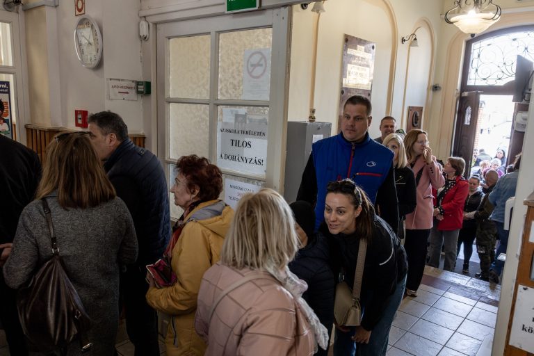 12 April 2026, Hatvan, Hungary. Parliamentary election day. Polling station no. 2. From early morning, long queues had formed of people wishing to cast their votes. By 1 pm, turnout stood at over 30 per cent. This indicates a very high level of voter turnout.