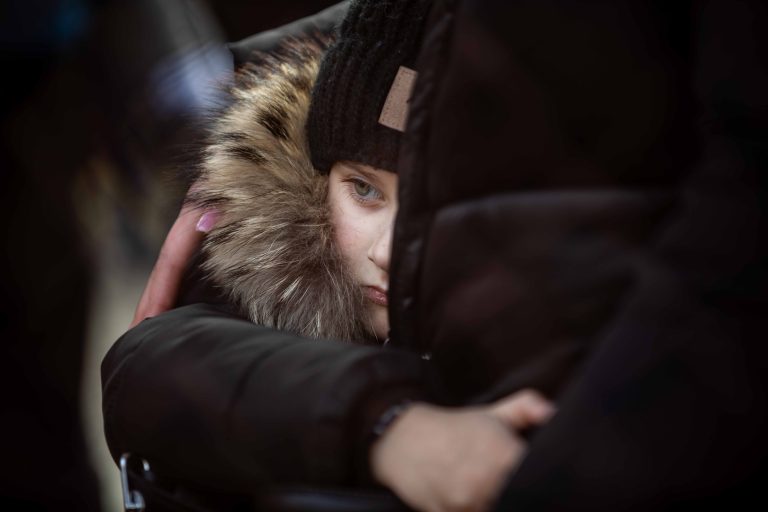 27 February 2022, Przemyśl Main Railway Station. A train from Lviv arrived at platform 5. It departed yesterday at 4.00 pm and arrived in Przemyśl at 10.30 am the following day. It carried 1,600 refugees from various cities in Ukraine.
