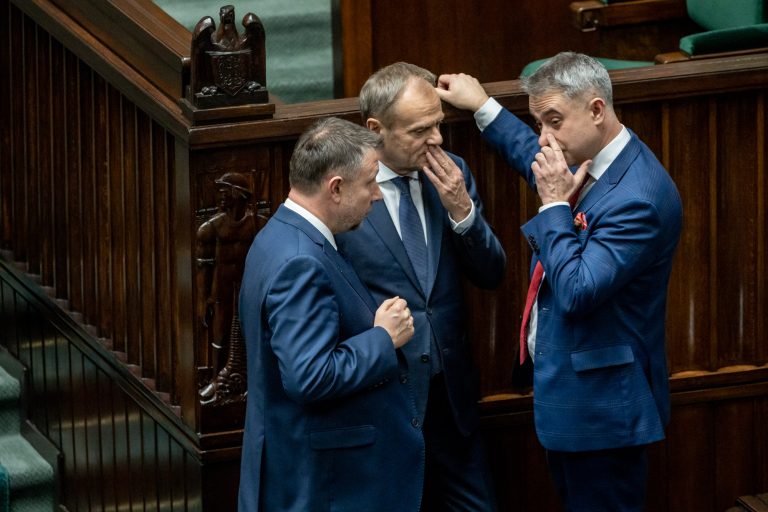 12 December 2023, Warsaw. Continuation of the first sitting of the 10th term of the Parliament. Prime Minister Donald Tusk presented his policy statement and the composition of the Council of Ministers, and the Sejm granted his government a vote of confidence. Below: Donald Tusk in conversation with Marcin Kierwiński of the Civic Coalition and Krzysztof Gawkowski of the Left.