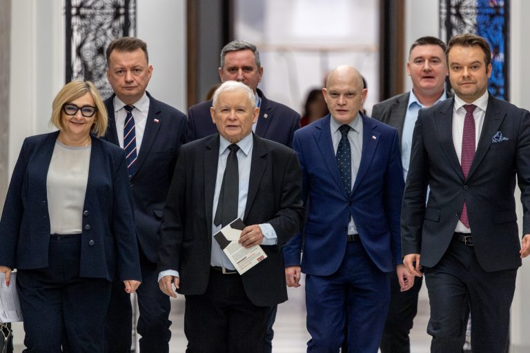 23 January 2026, Warsaw, 50th session of the Sejm. Committee report on the government’s draft bill amending the Act on the National Council of the Judiciary and the Committee’s report on the Senate’s resolution concerning the Act on the Crypto-asset Market – votes. Law and Justice (PiS) MPs: Barbara Bartuś, Mariusz Błaszczak, Jarosław Kaczyński, Waldemar Andzel, Rafał Bochenek.